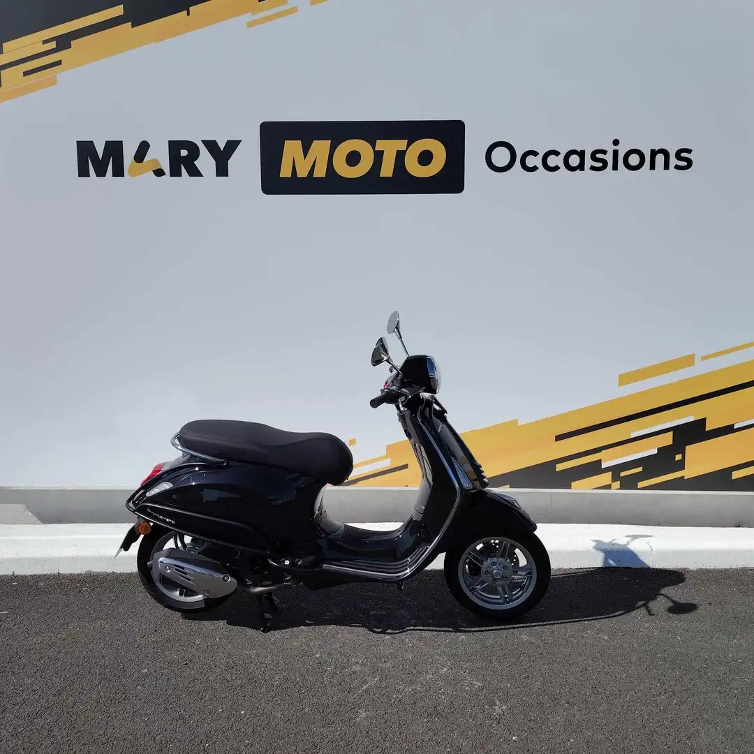 Vespa Primavera 125 Black - 1