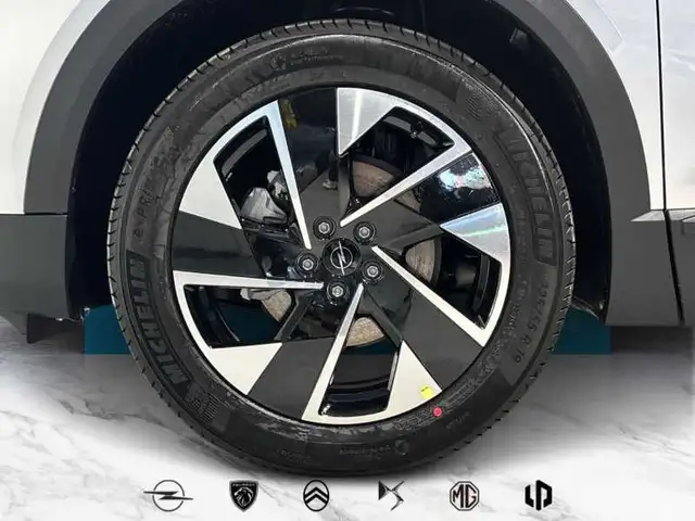 Opel Grandland view 8