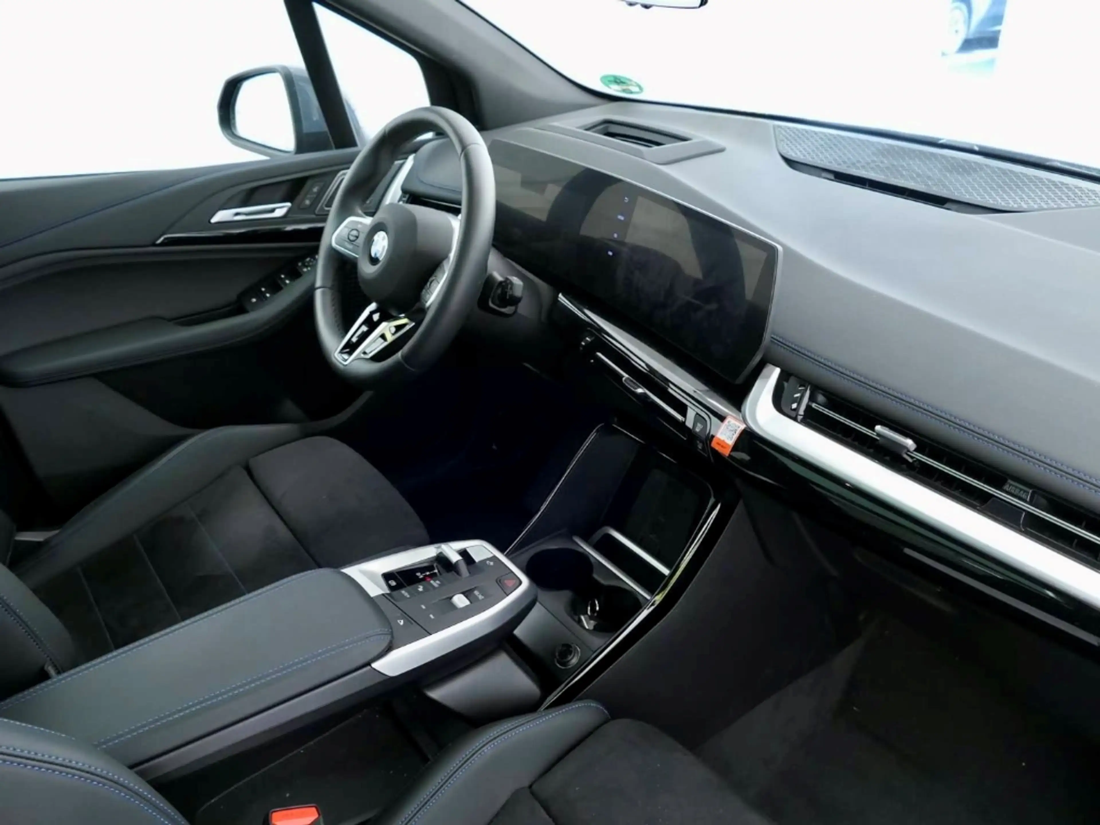 BMW 223 Active Tourer iA xDrive Sportpaket HUD AD AHK-el. — photo 3