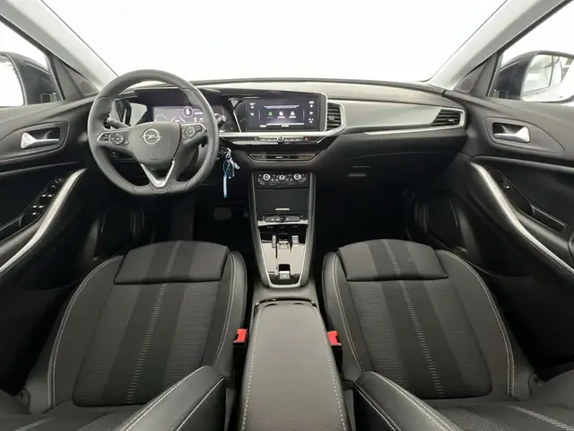 Opel Grandland view 7