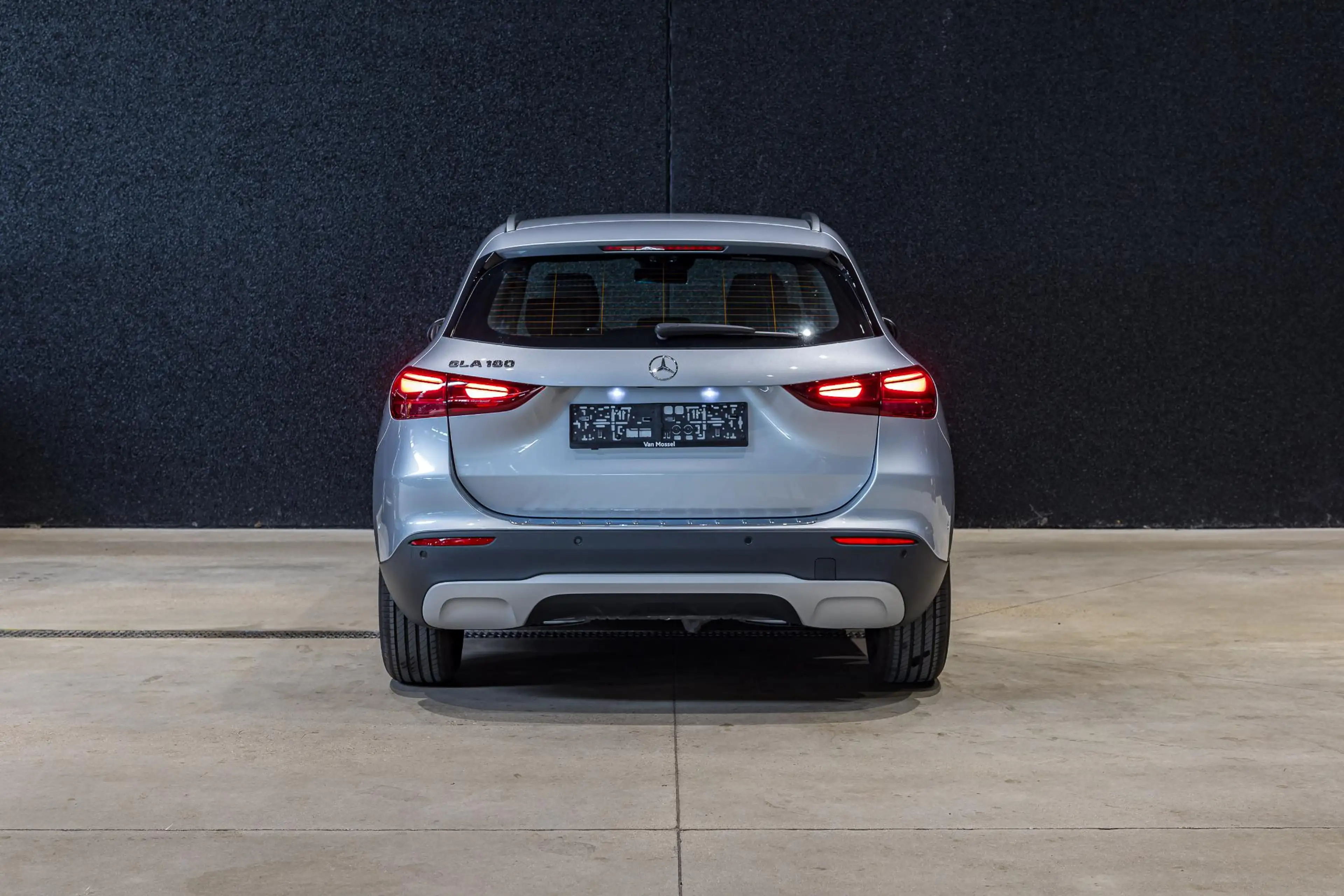 Mercedes-Benz GLA 180 GLA Business Line — photo 5