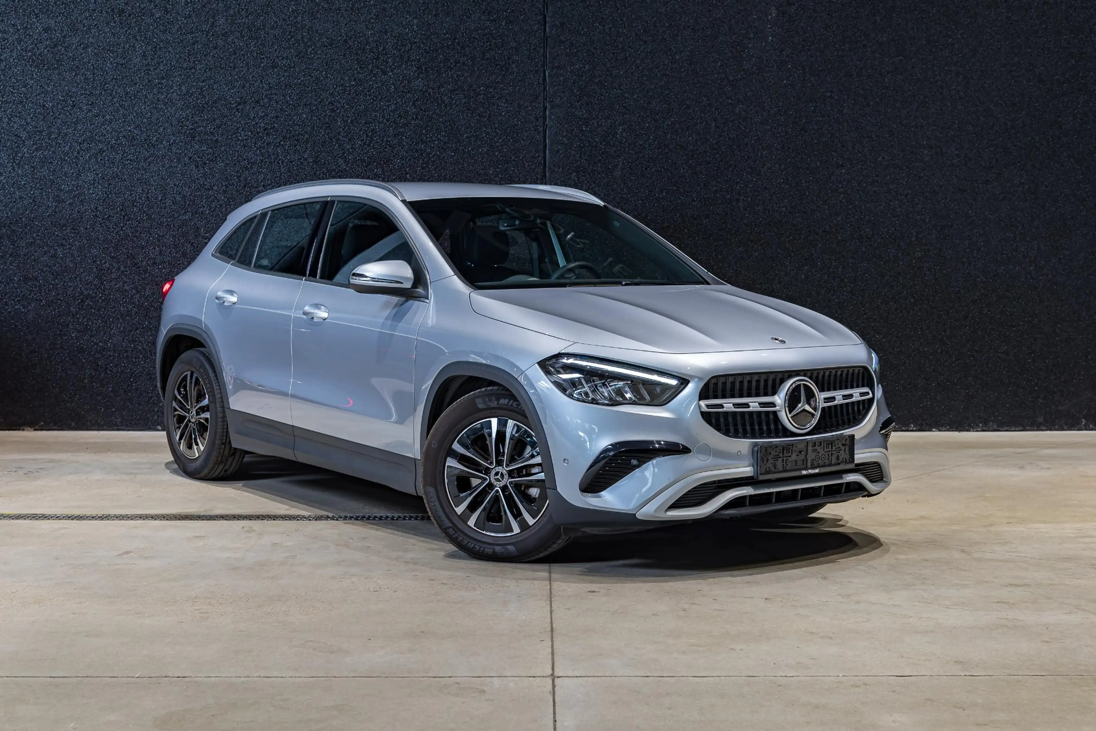 Mercedes-Benz GLA 180 GLA Business Line — photo 3