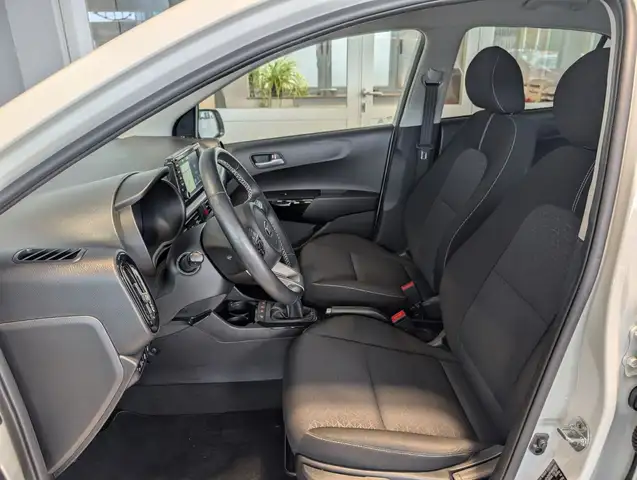 Kia Picanto view 7