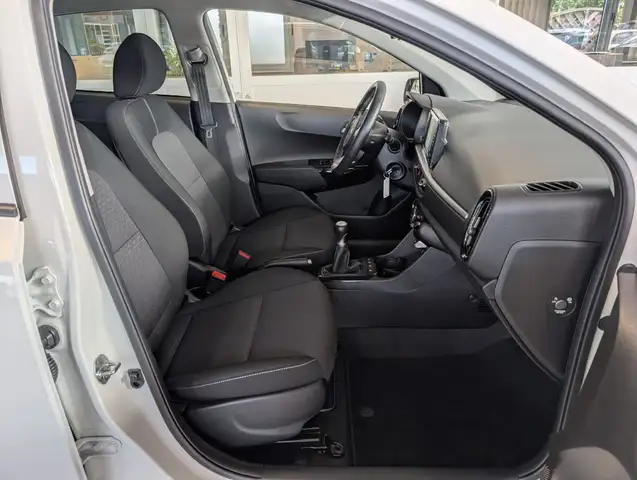 Kia Picanto view 3