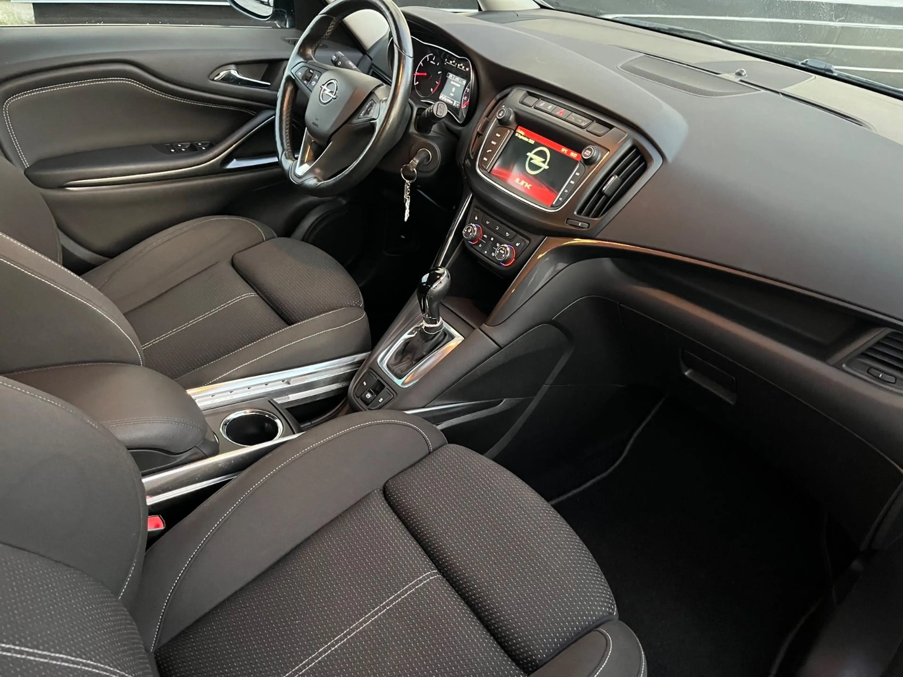 Opel Zafira C Innovation ,7-Sitzer, tüv neu — photo 13