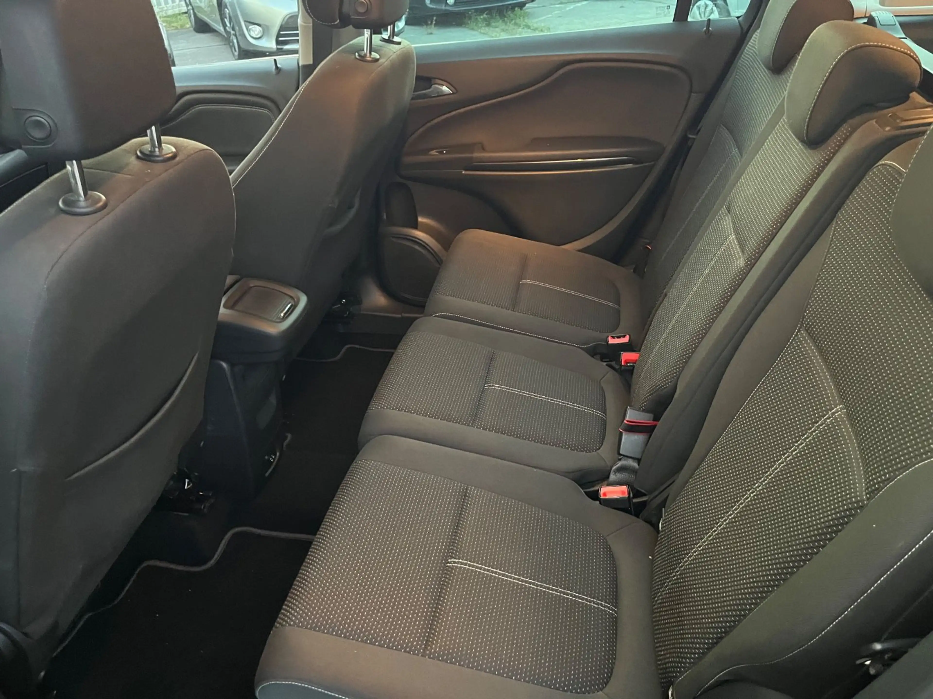 Opel Zafira C Innovation ,7-Sitzer, tüv neu — photo 12