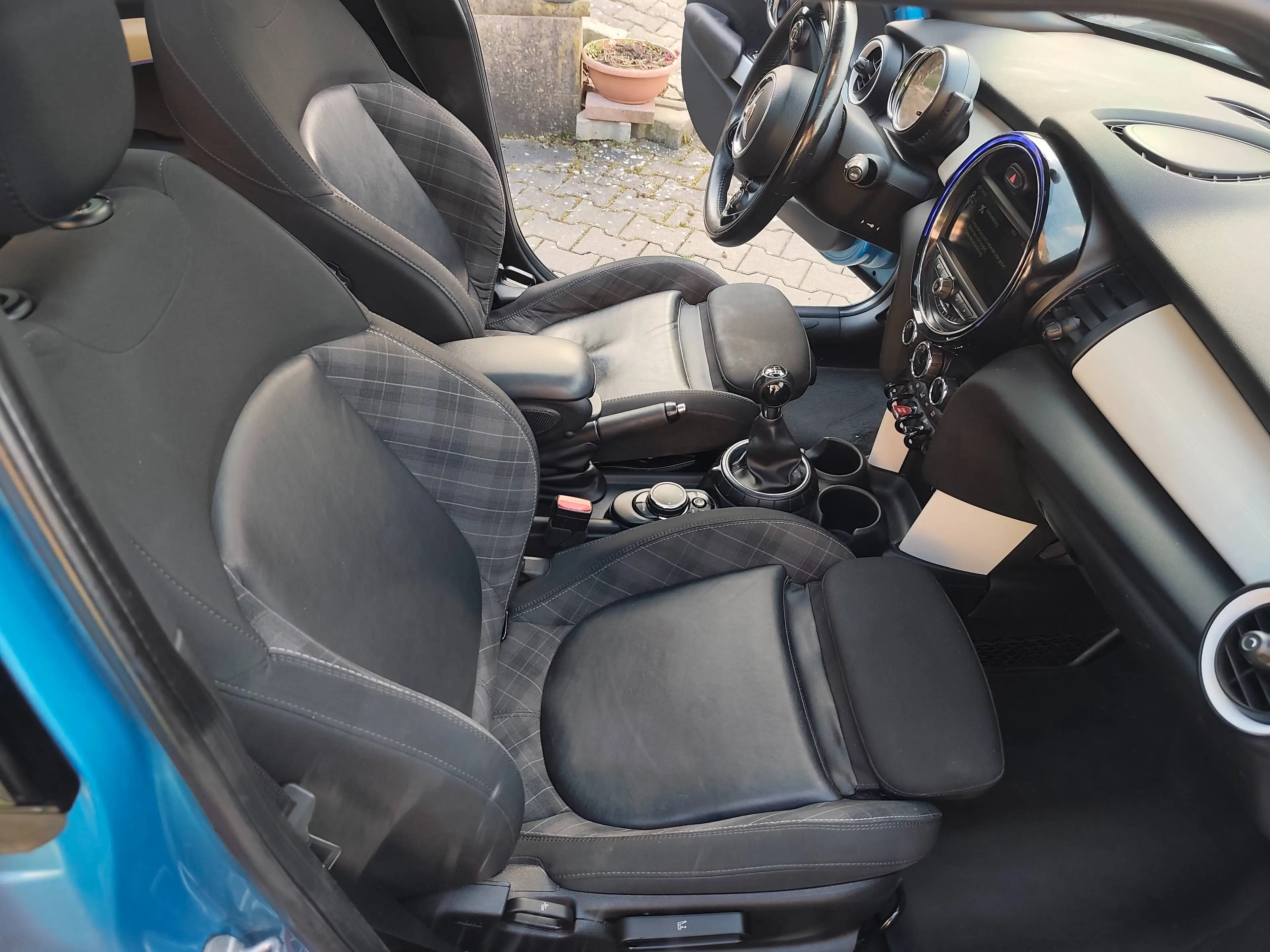 MINI Cooper D Cooper D Chilli/Leder/Panorama/Wirles/Business Paket/PDC/Ambiente/ — photo 8