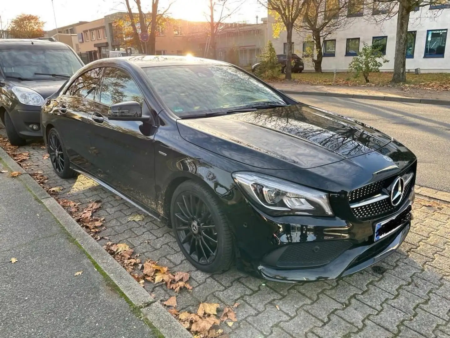 Mercedes-Benz CLA 180 Night Paket - 1