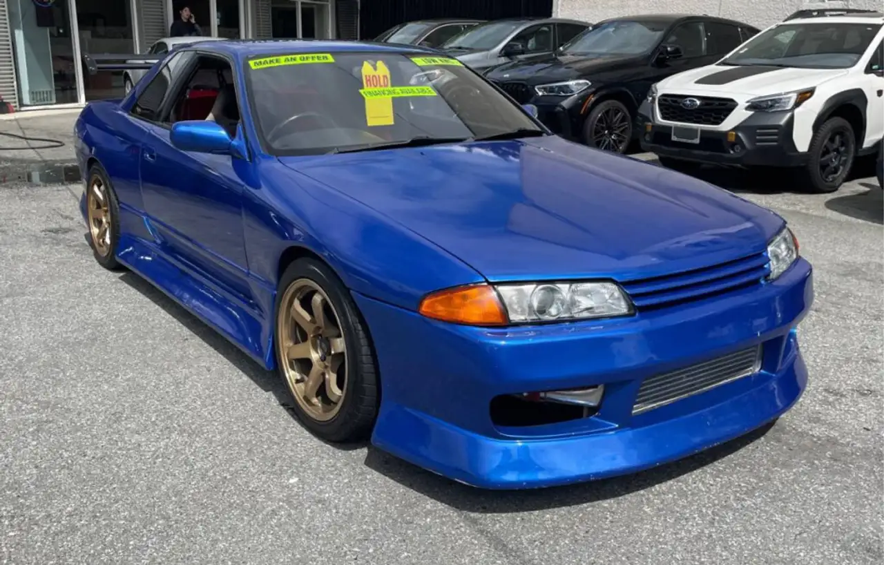 Nissan Skyline снимка Nissan Skyline