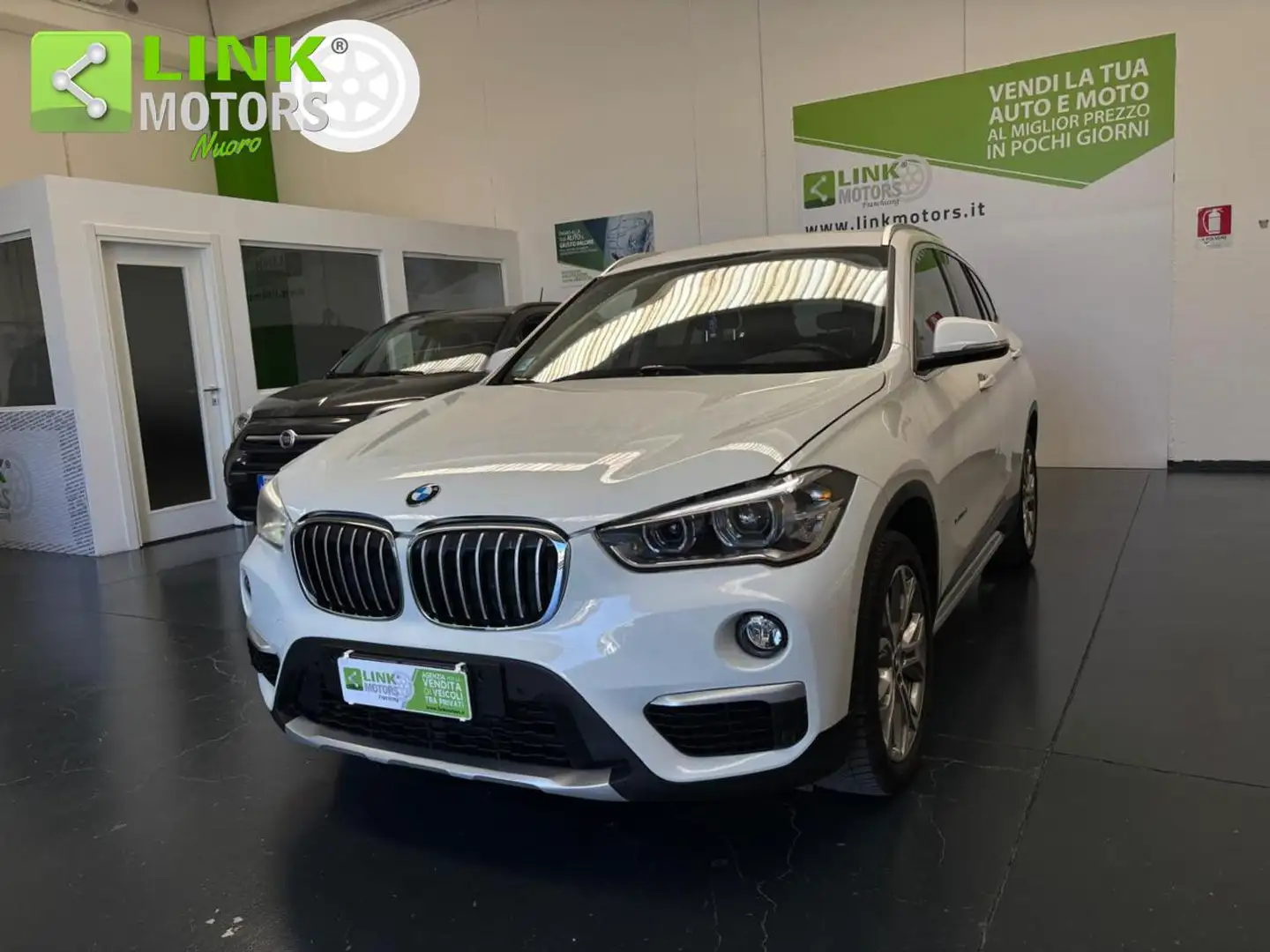 BMW X1 sDrive18d Sport,  KM CERT, LED, NAV. Blanc - 1