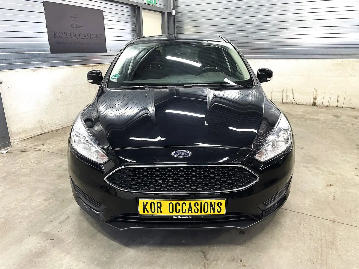 Ford Focus Wagon 1.0 EcoBoost 1ste eigenaar dealer onderhoude Noir - 2