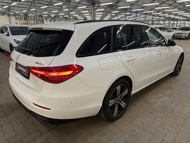 Mercedes-Benz C-Class view 5