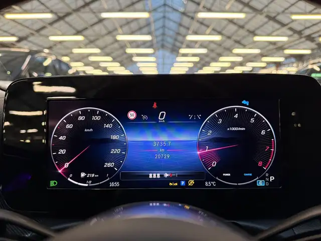 Mercedes-Benz C-Class view 7