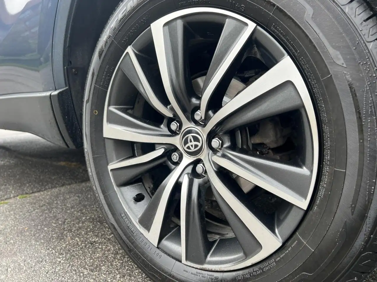 Toyota Venza снимка Toyota Venza