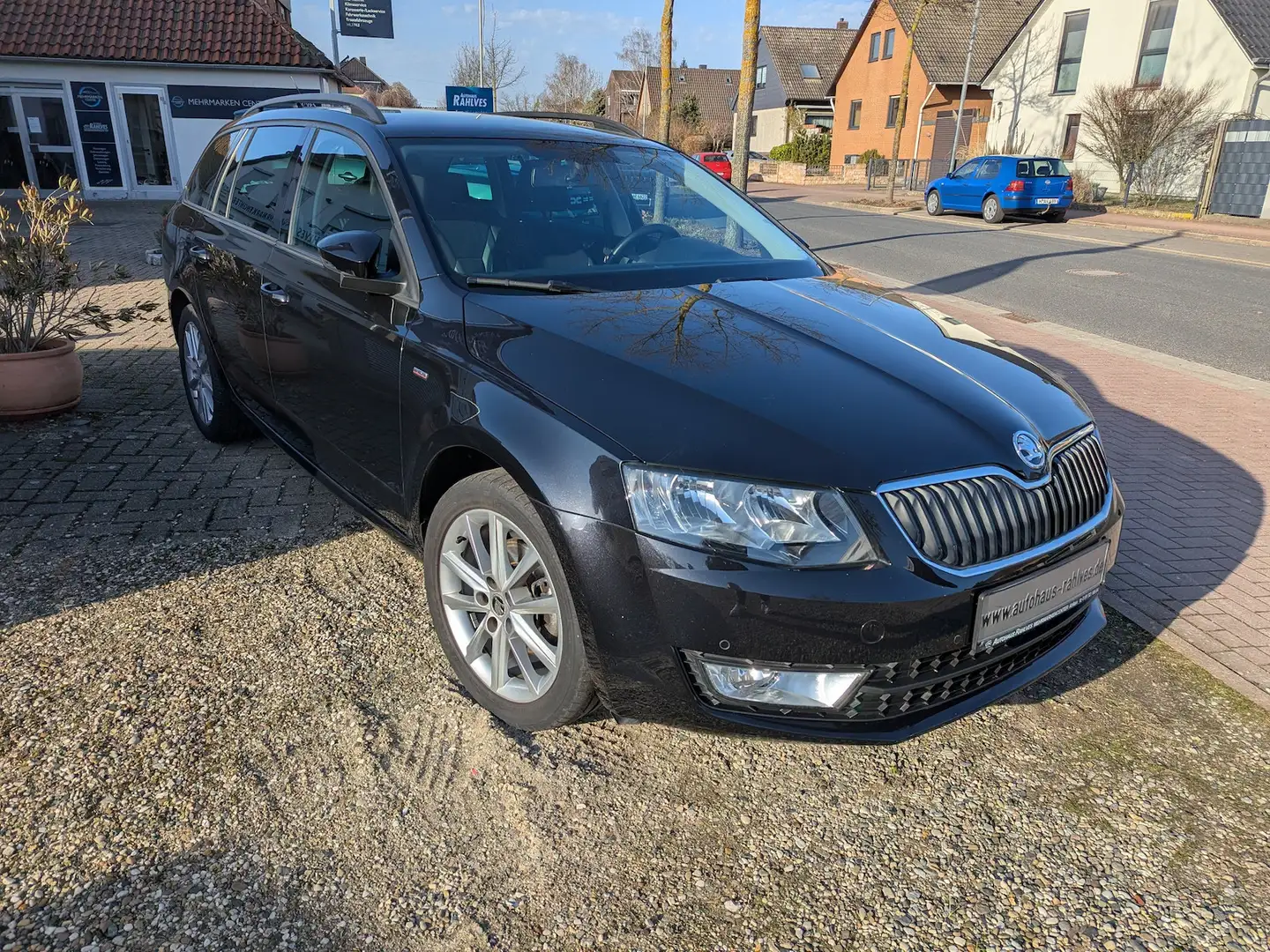 Skoda Octavia Combi Joy 1.4 TSI Schwarz - 1