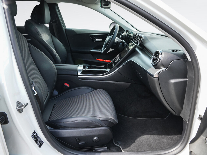 Mercedes-Benz C 300 C 300 e AVANTGARDE MBUX KAMERA APPLE LED DAB — photo 5
