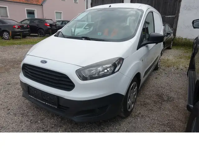 Ford Transit Courier 1,5 TDCi 8-fach bereift PDC Gitter