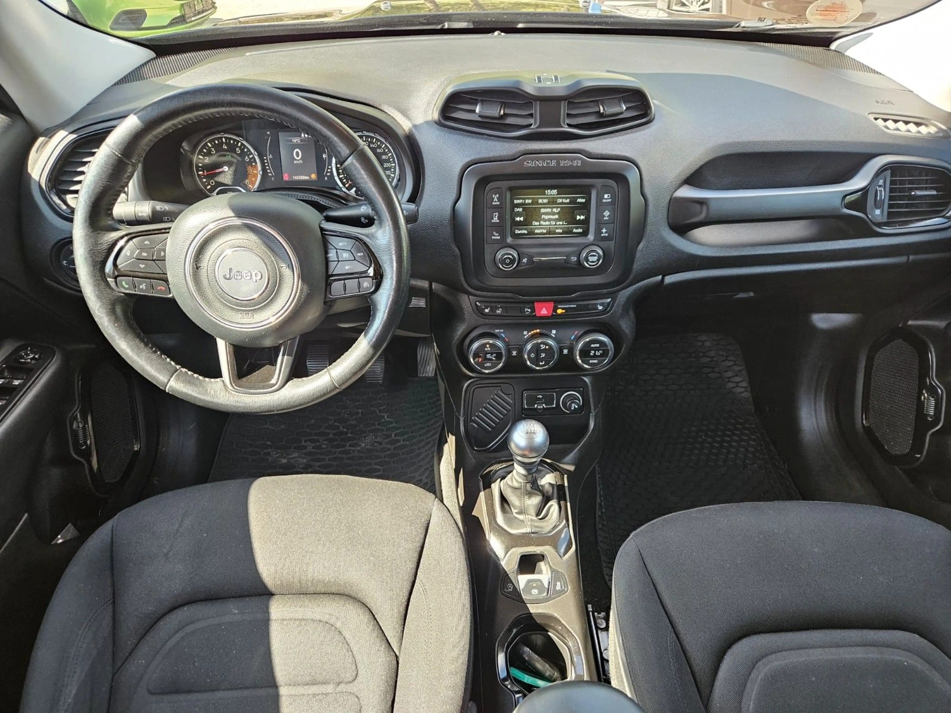 Jeep Renegade Longitude FWD — photo 13