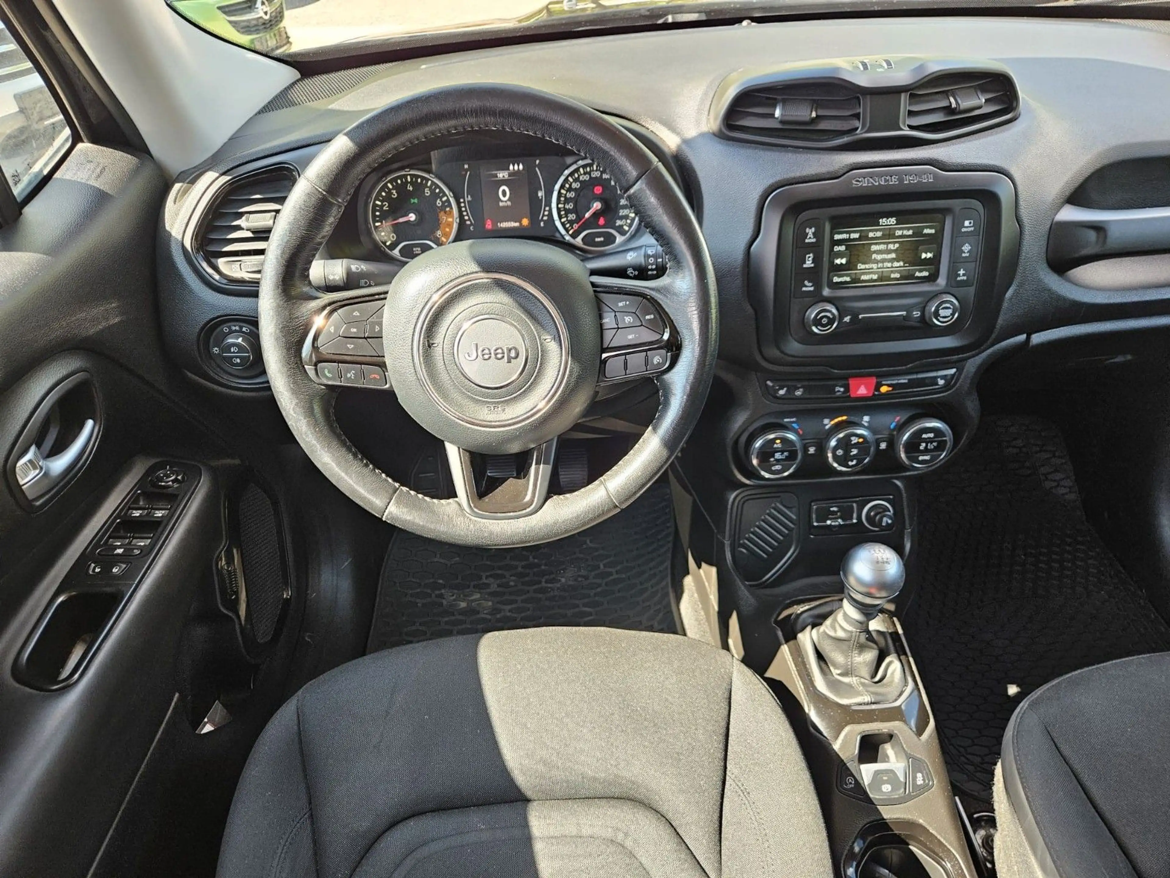Jeep Renegade Longitude FWD — photo 14