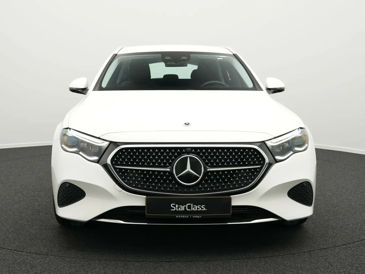 Mercedes-Benz E 200 E 200 T. Avantgarde Digital+AHK+360°+Memory Navi Blanc - 2