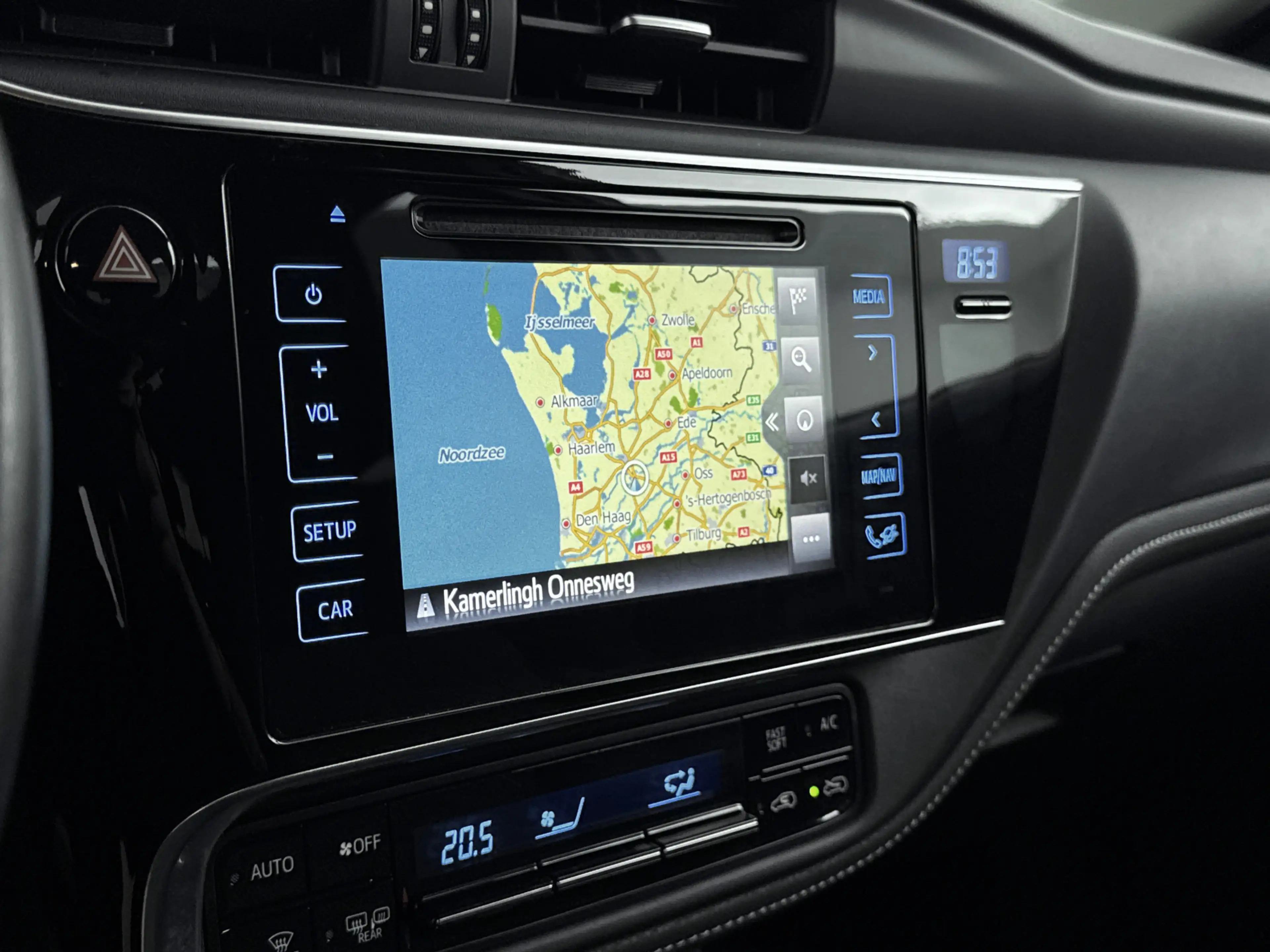 Toyota Auris 1.8 Hybrid Dynamic | Navigatie | Cruise Control | — photo 10