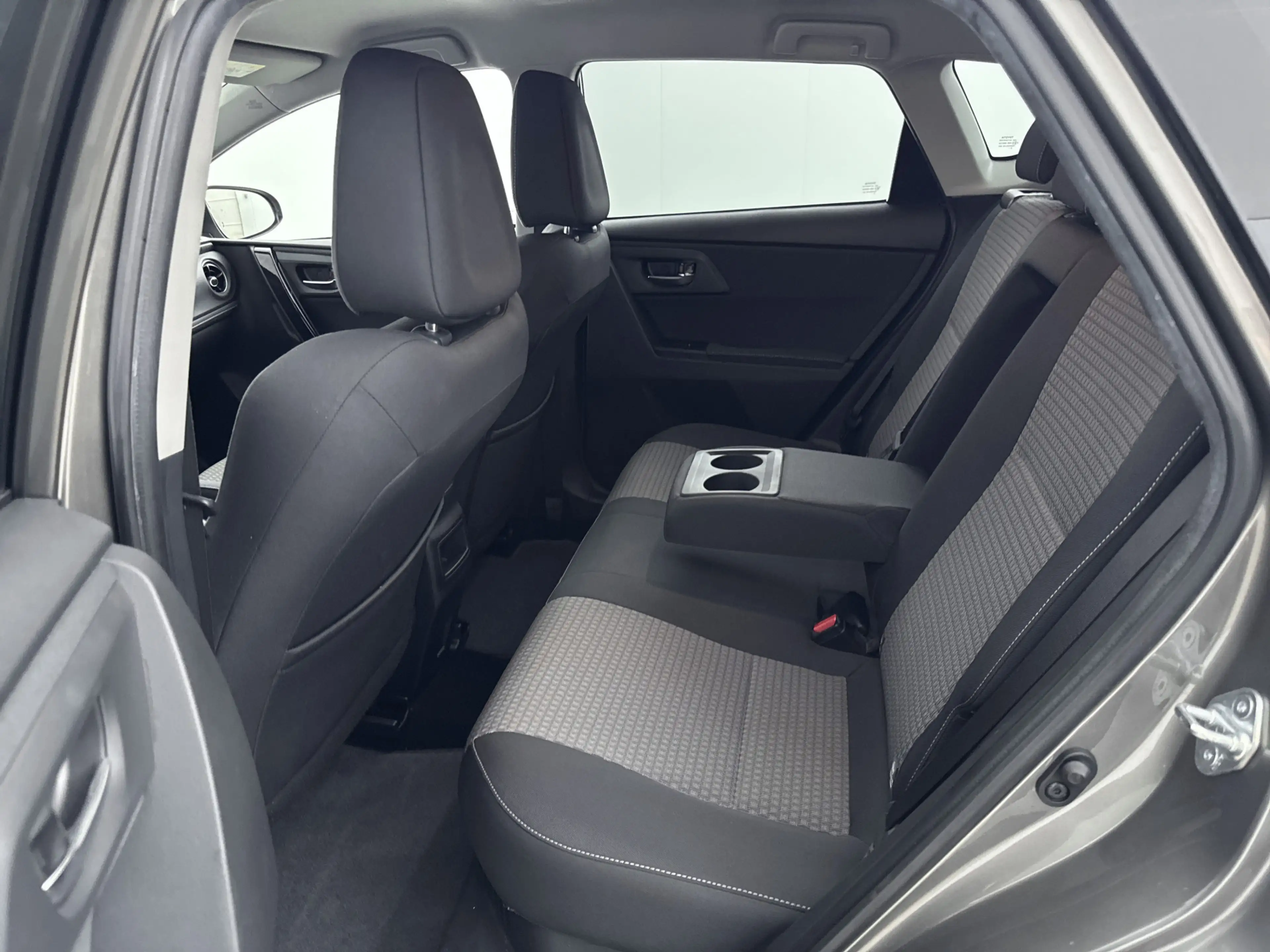 Toyota Auris 1.8 Hybrid Dynamic | Navigatie | Cruise Control | — photo 14