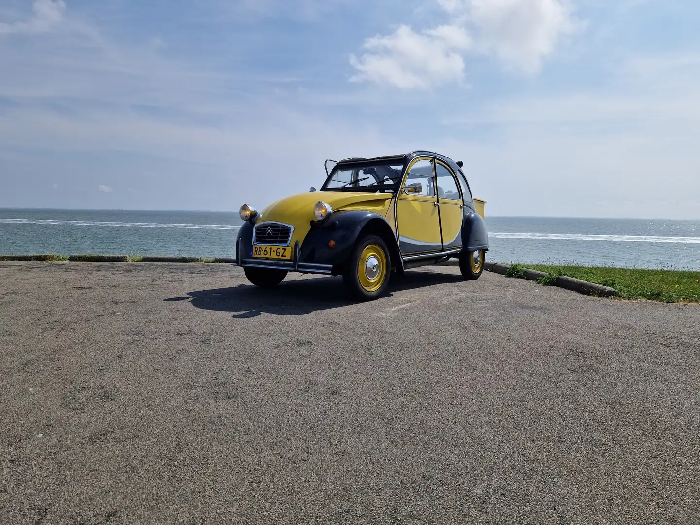 Citroen 2CV 2CV6 Geel - 2
