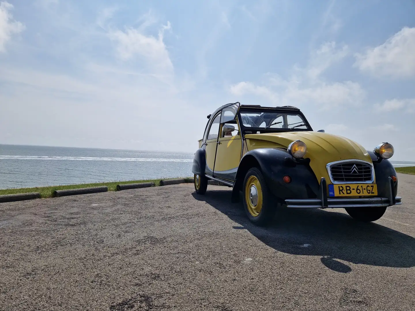 Citroen 2CV 2CV6 Geel - 1
