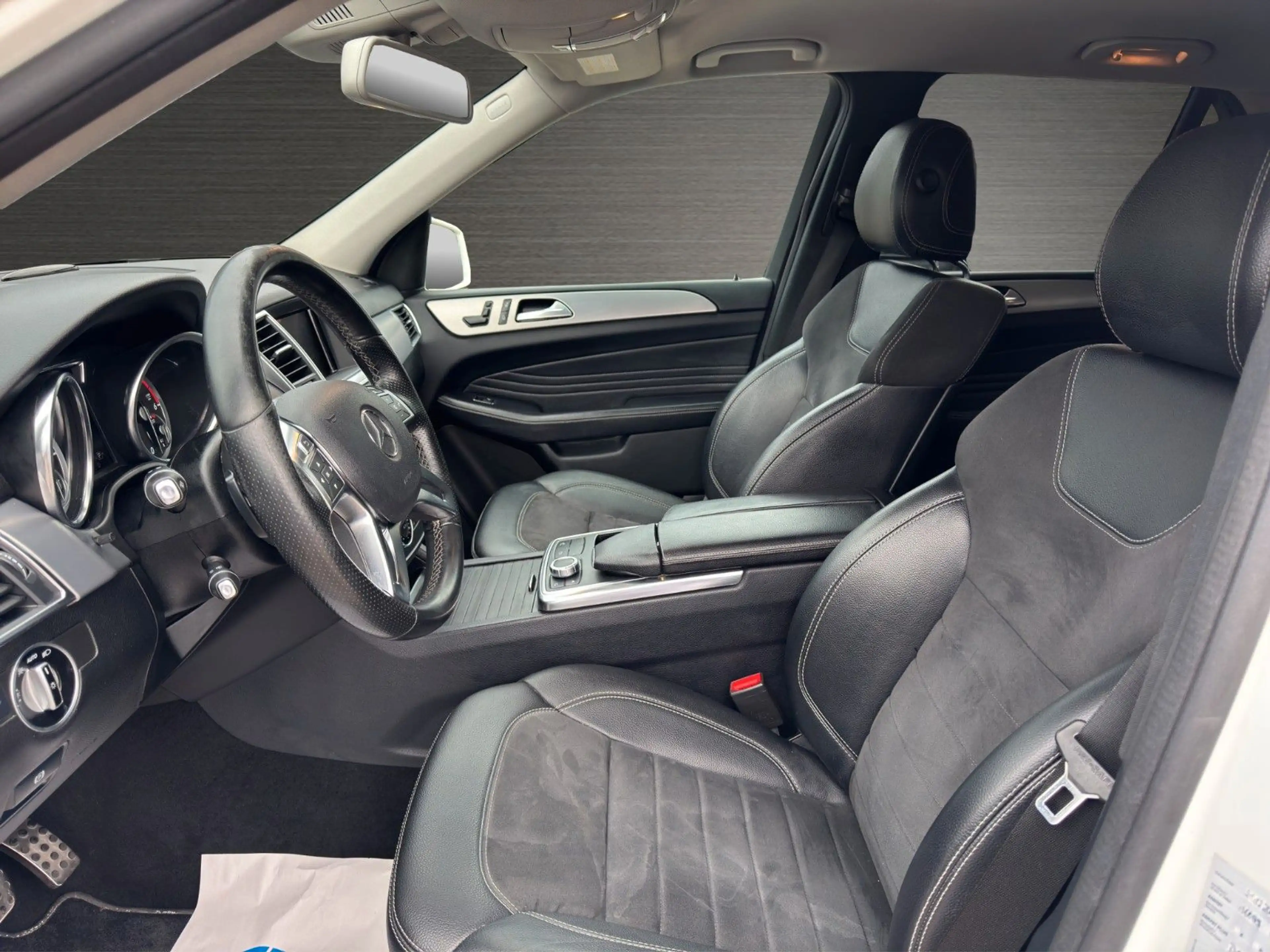Mercedes-Benz ML 350 CDI AMG 4Matic Xenon Standh. Kamera Tempo — photo 11