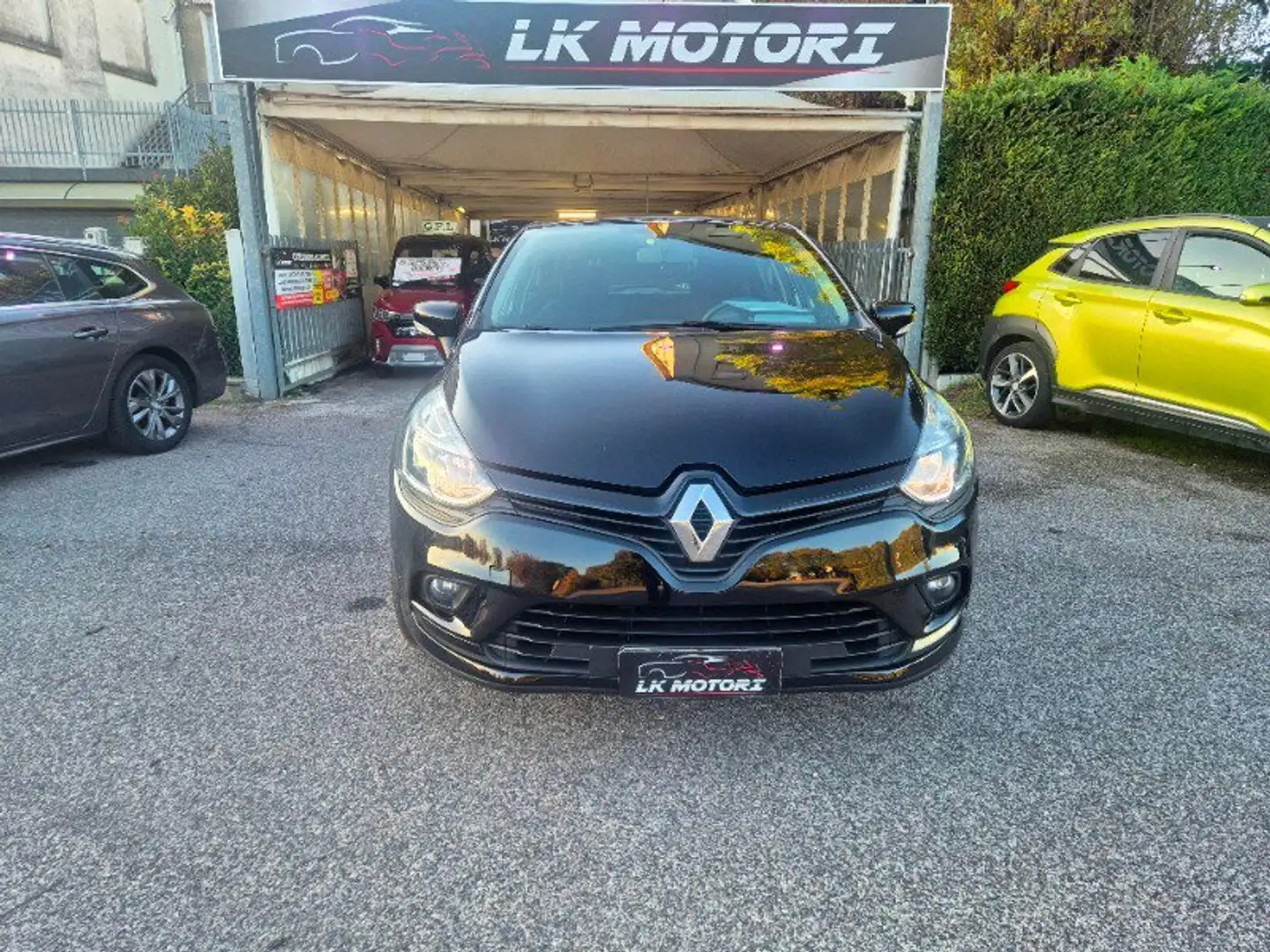 Renault Clio Clio TCe 12V 90 CV GPL 5 porte Business Nero - 1