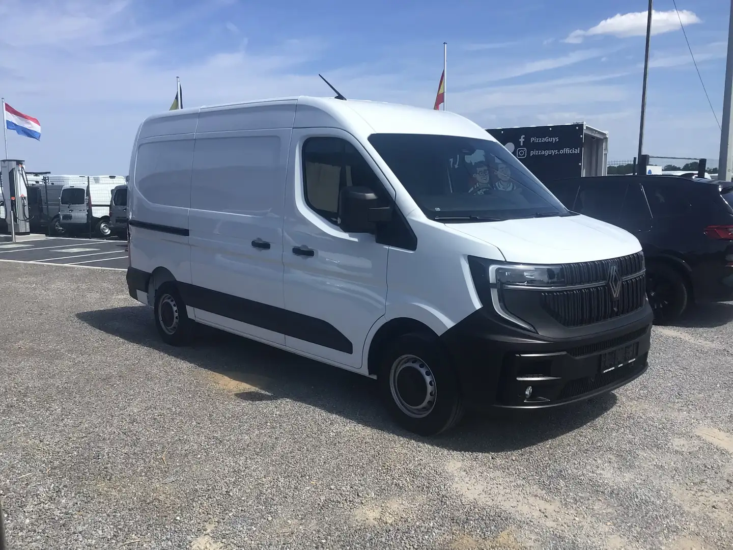 Renault Master l2h2 130pk 2025 50km 27950e ex Weiß - 1