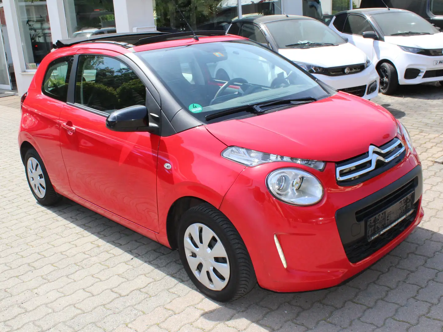 Citroen C1 Airscape VTi 68 Feel Rojo - 2
