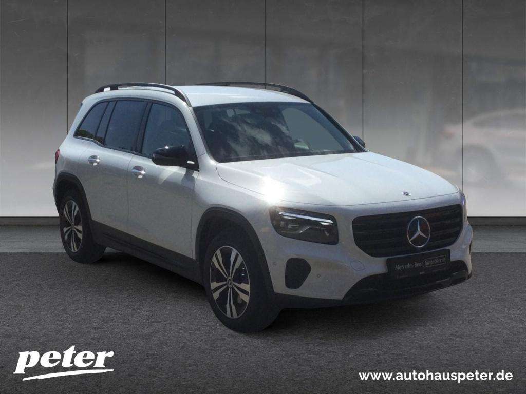 Mercedes-Benz GLB 220