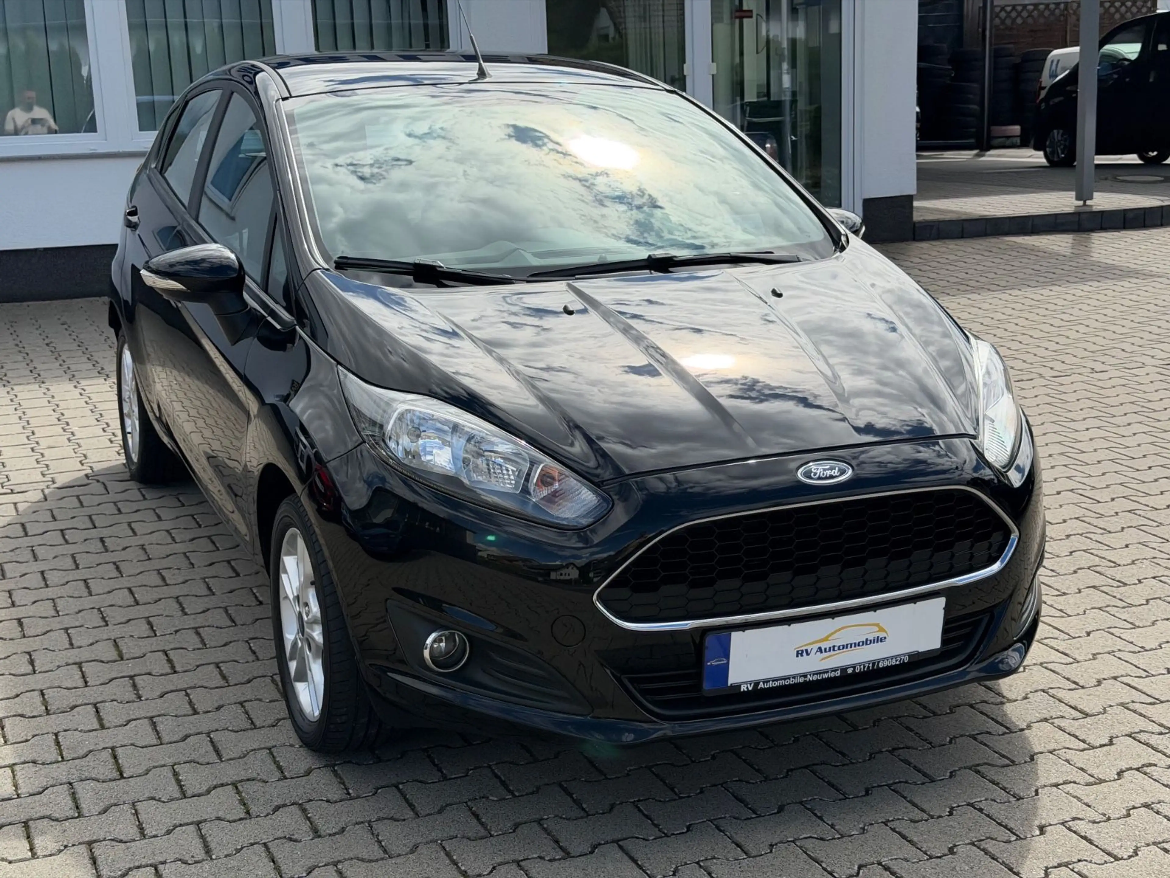 Ford Fiesta Trend — photo 7