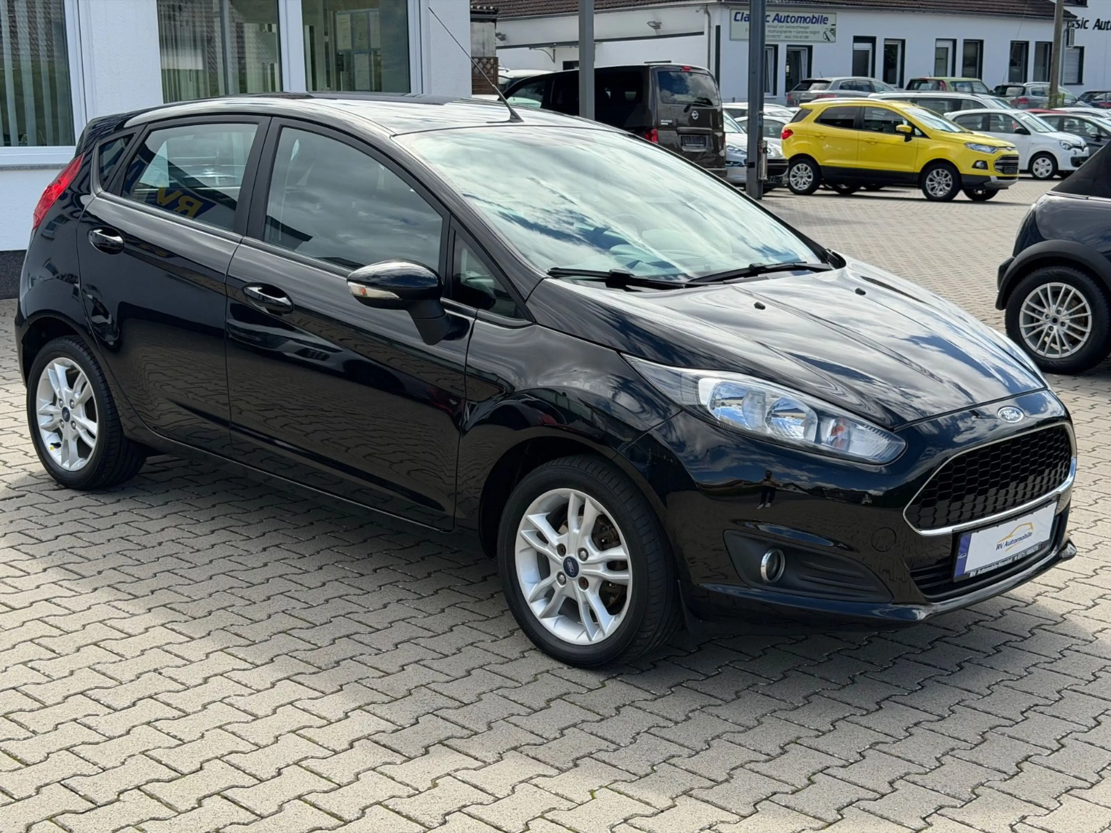 Ford Fiesta Trend — photo 8
