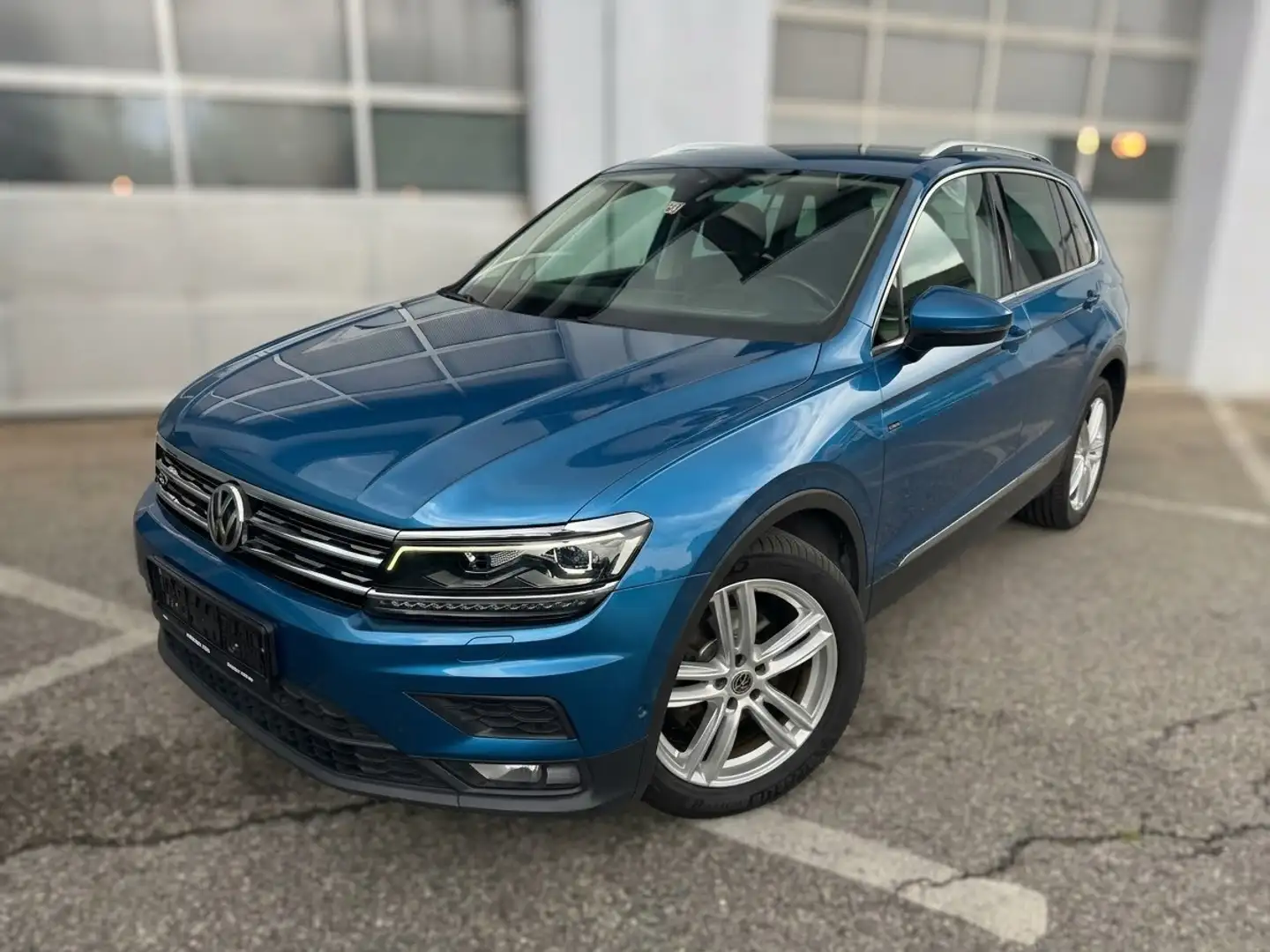 Volkswagen Tiguan 2.0 TDI-150ps Navi/ACC/Anhängerkupplung. Blau - 1