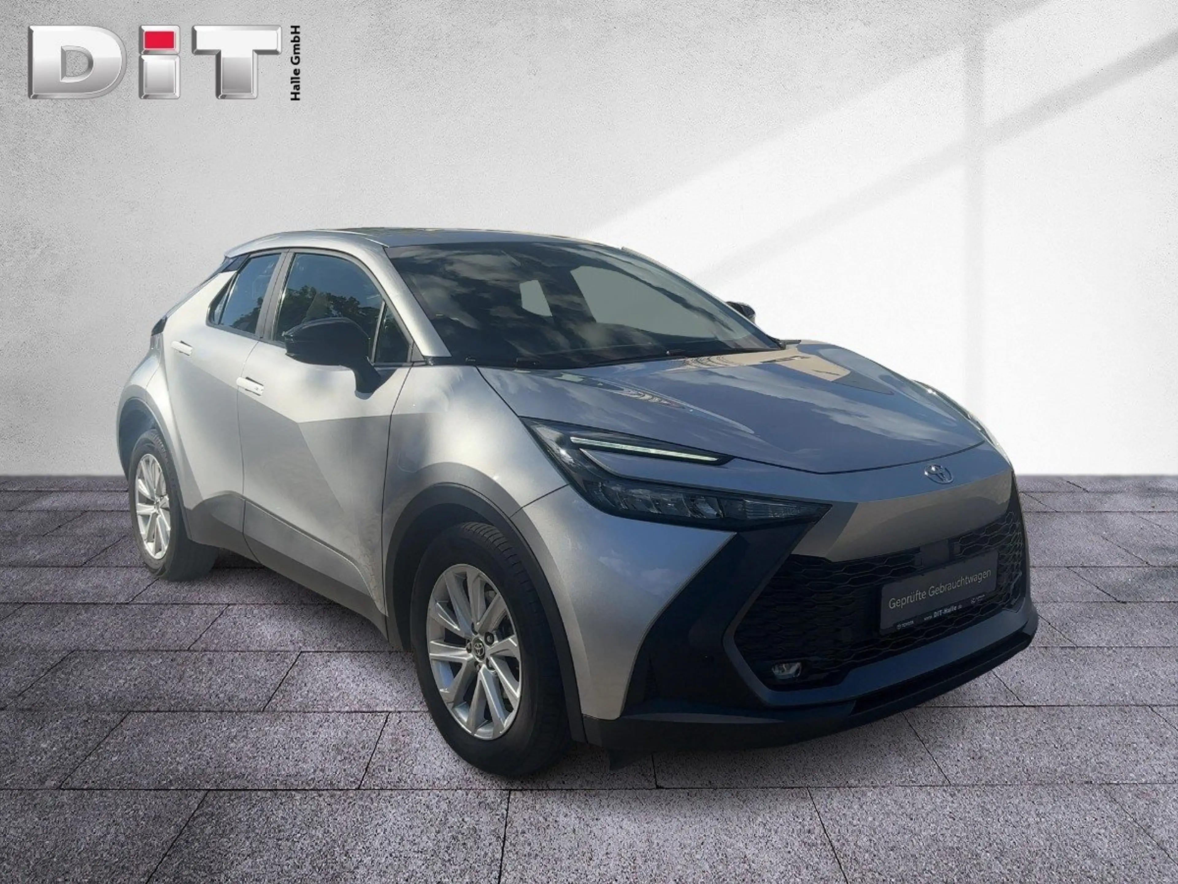 Toyota C-HR 1.8 FWD Business Edition Navigation AppleCar — photo 8
