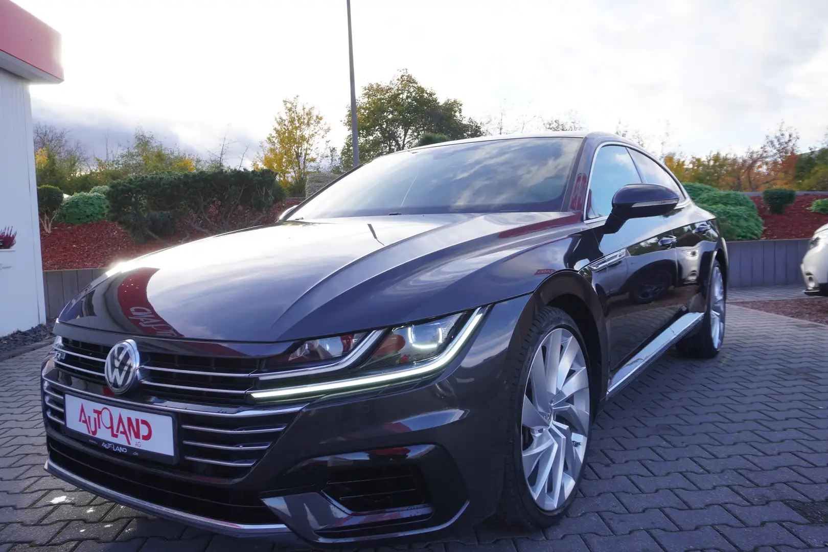 Volkswagen Arteon 2.0 TSI R-Line 4Motion LED Navi Klimaaut Grau - 2