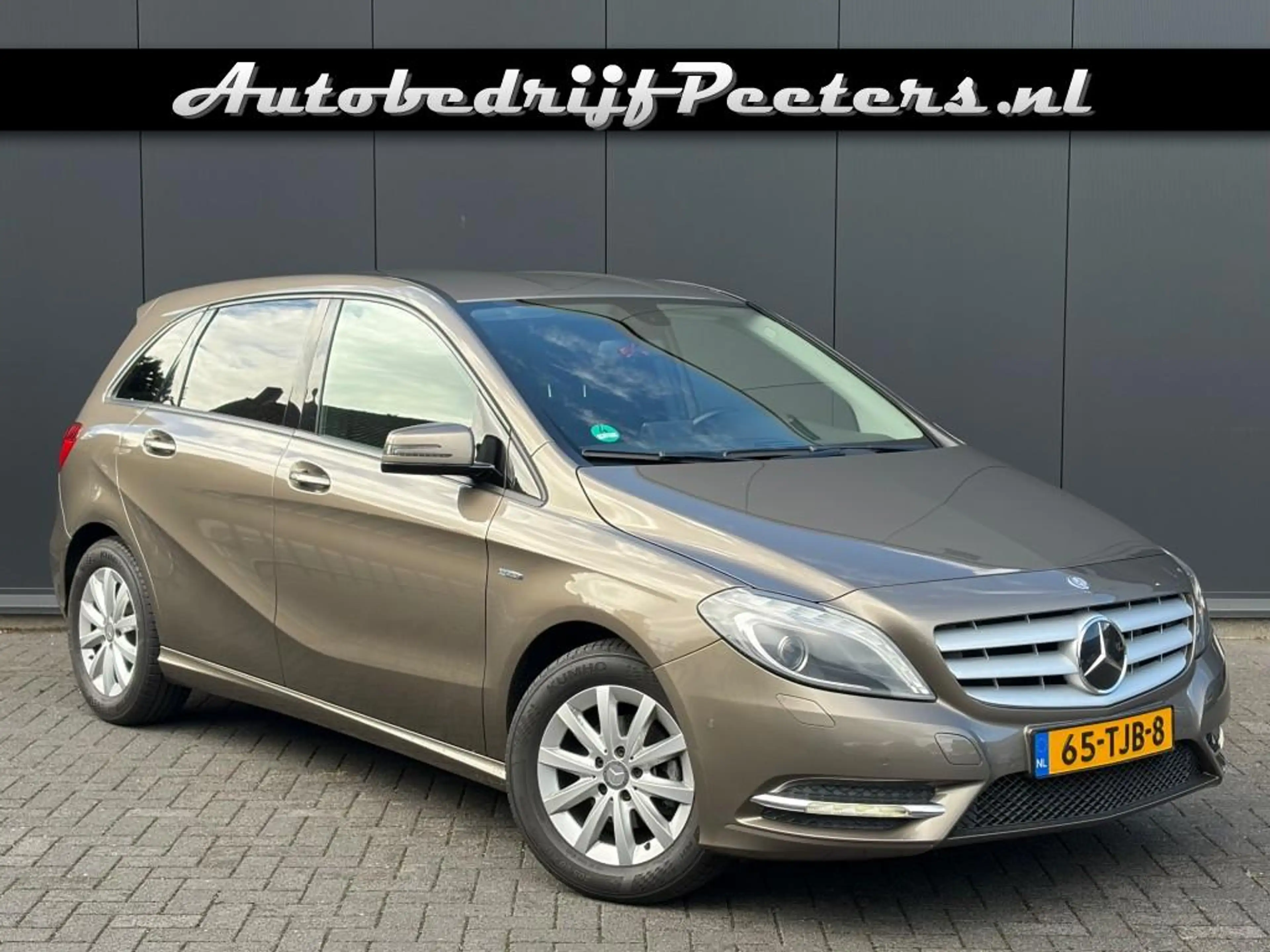 Mercedes-Benz B 180 B 180 Xenon Navi Cruise PTS Trekhaak