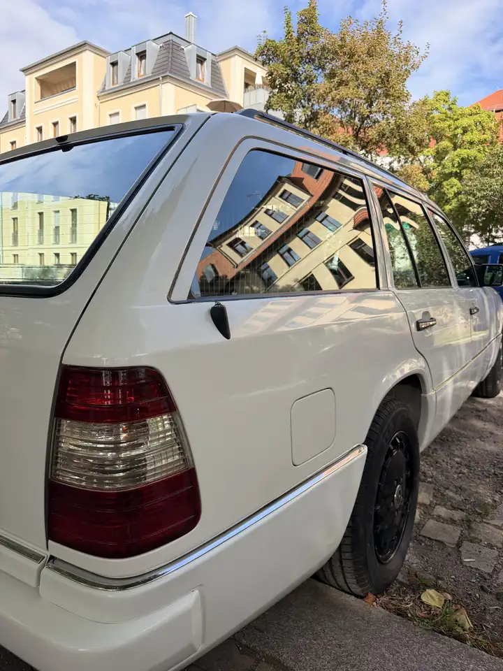 Mercedes-Benz T-Klasse E200, foto 7