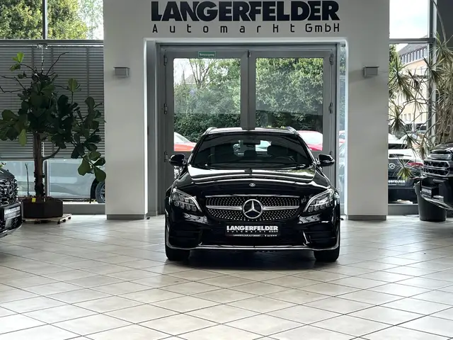 Mercedes-Benz C-Class view 9