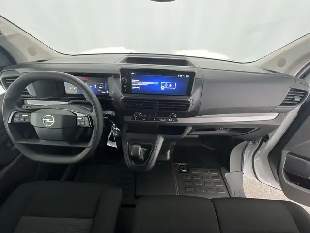 Opel Vivaro view 6