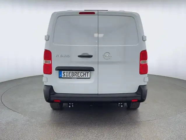 Opel Vivaro view 4