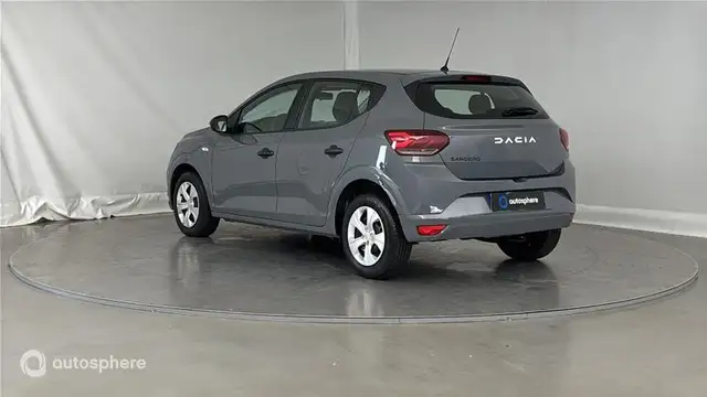 Dacia Sandero view 8