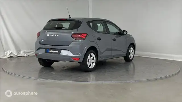 Dacia Sandero view 5