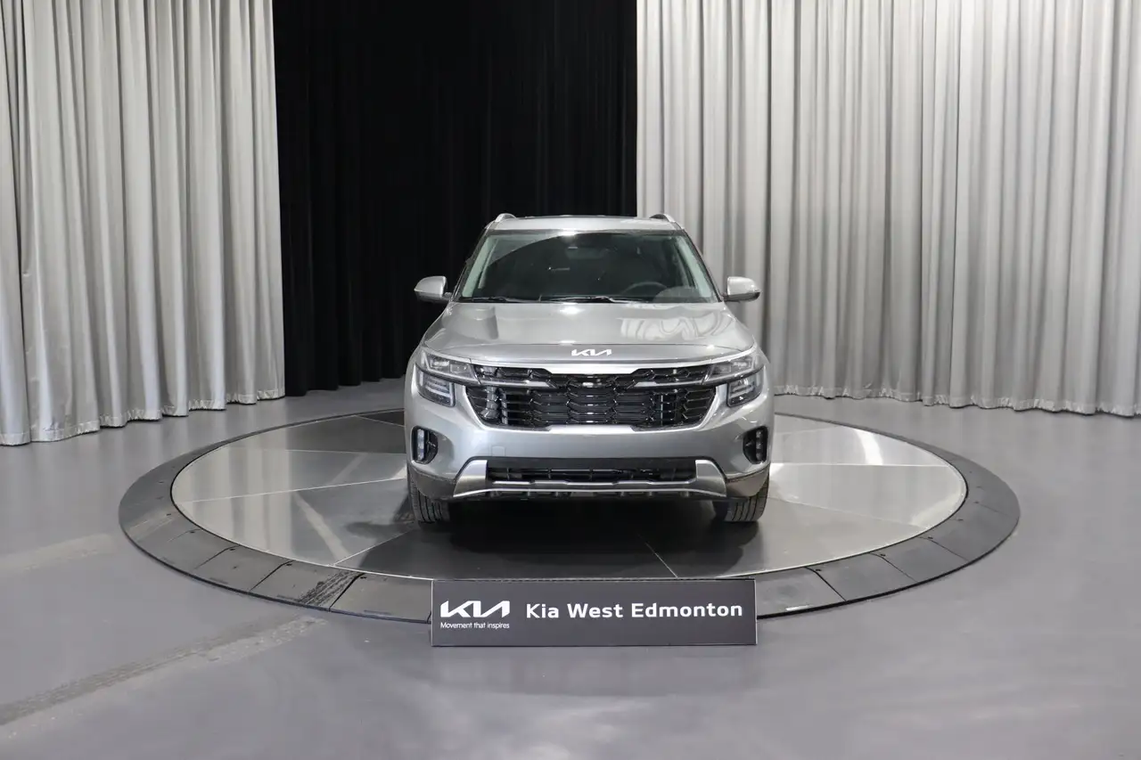 Kia Seltos снимка Kia Seltos