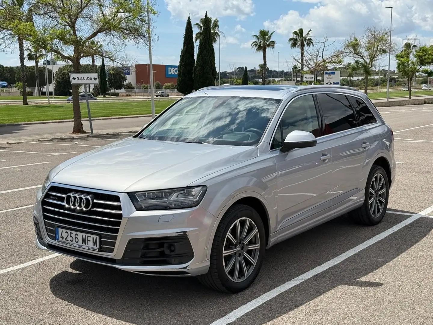 Audi Q7 Q7 3.0 TFSI design quattro (7 plazas) Plateado - 1