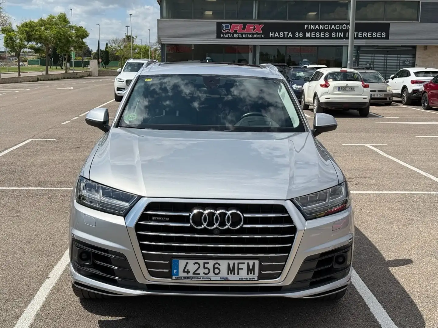 Audi Q7 Q7 3.0 TFSI design quattro (7 plazas) Plateado - 2