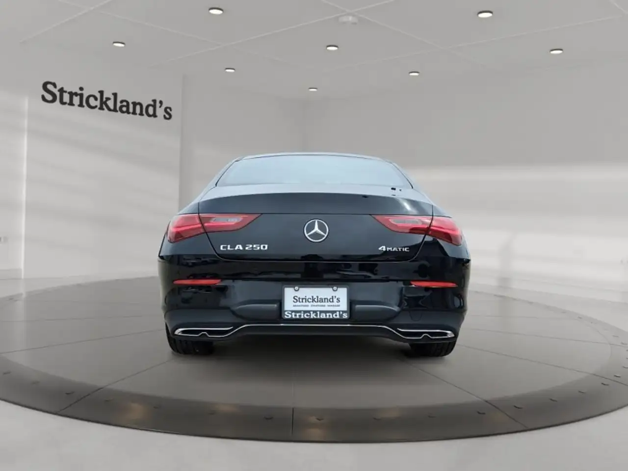 Mercedes-Benz CLA снимка Mercedes-Benz CLA