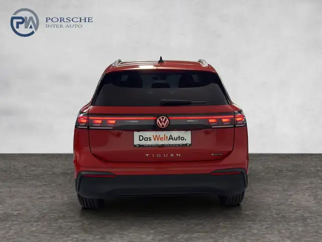 Volkswagen Tiguan view 5